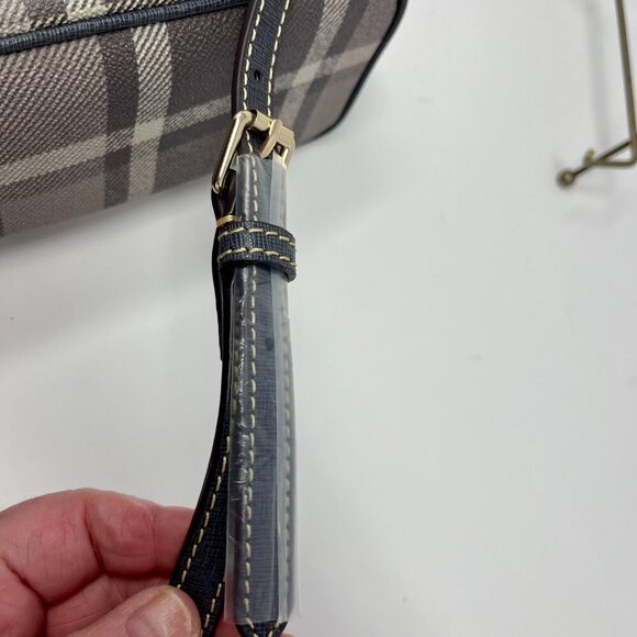 Dooney & Bourke Crossbody Graham Gray Plaid - Picture 10 of 11